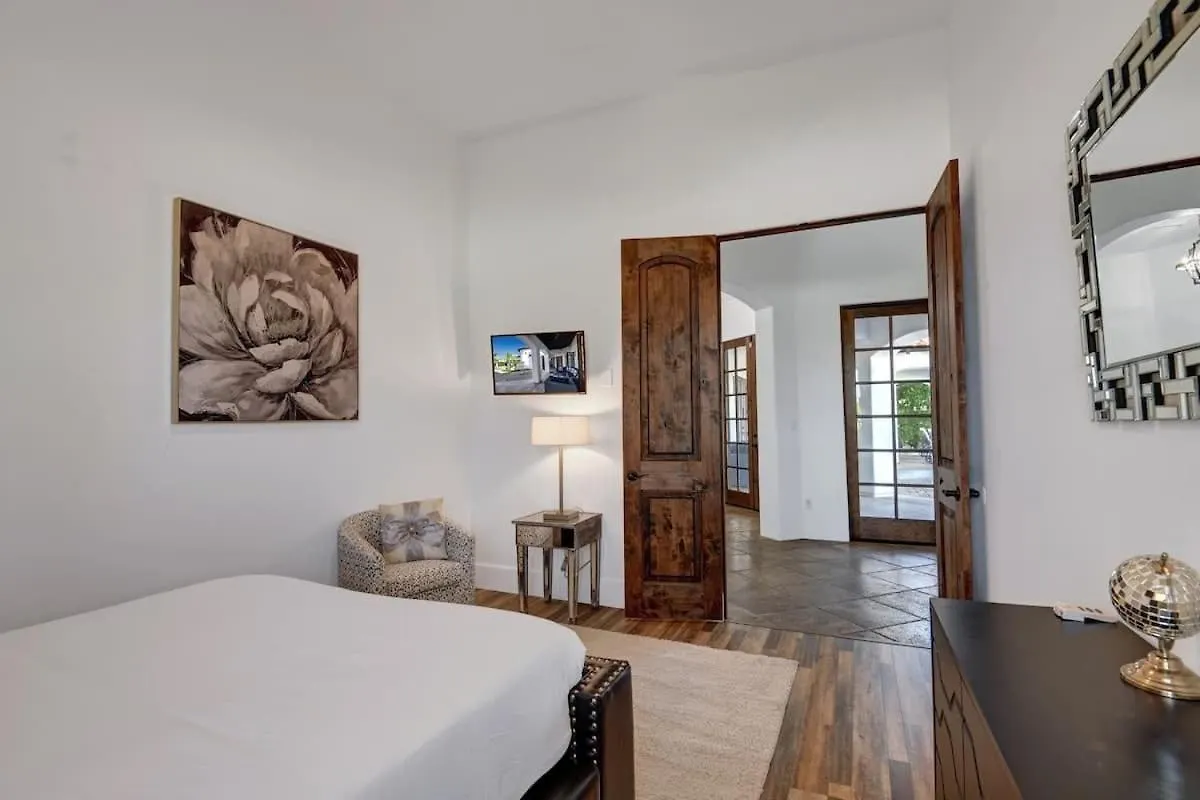 Villa Toscana By Avantstay Palatial Villa With Spa Pool Theater Game Room Permit4769 Palm Springs