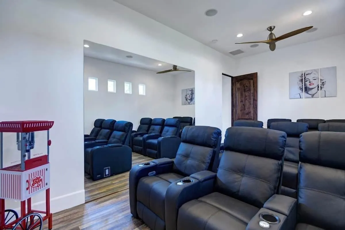 Villa Toscana By Avantstay Palatial Villa With Spa Pool Theater Game Room Permit4769 Palm Springs